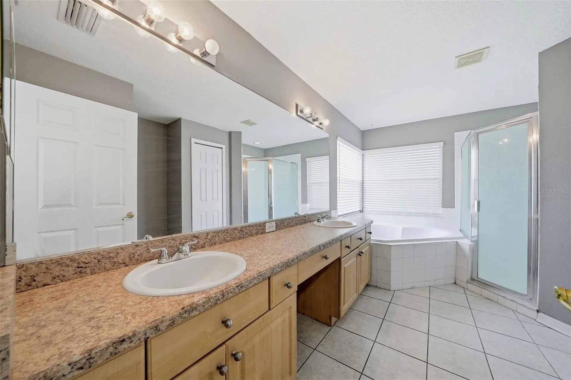 5553 Braddock Drive Zephyrhills FL 33541