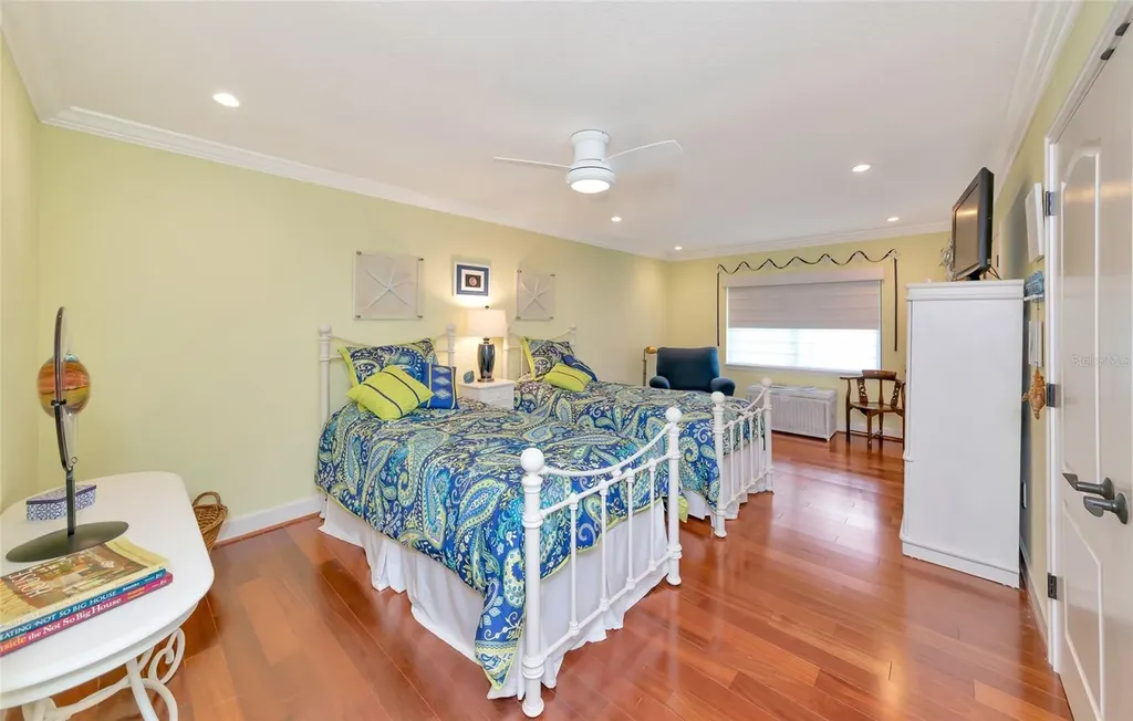 486 Yacht Harbor Drive Osprey FL 34229