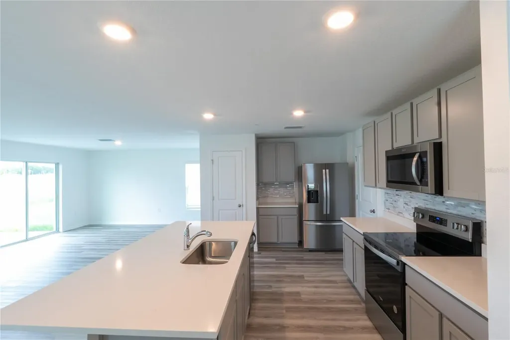 4409 Sand Dollar Way Zephyrhills FL 33541