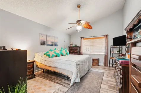 9303 Rolling Ridge Place Tampa FL 33637