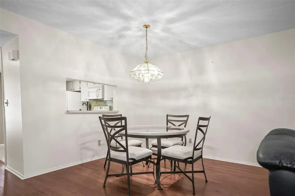 2556 Royal Pines Circle Clearwater FL 33763