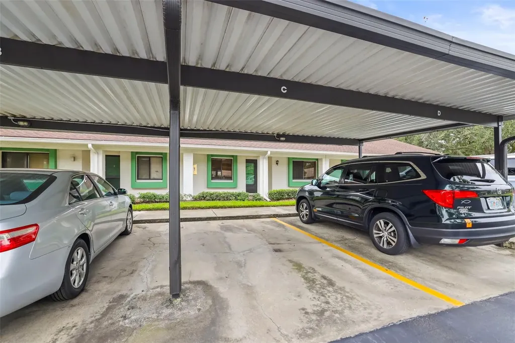 2556 Royal Pines Circle Clearwater FL 33763