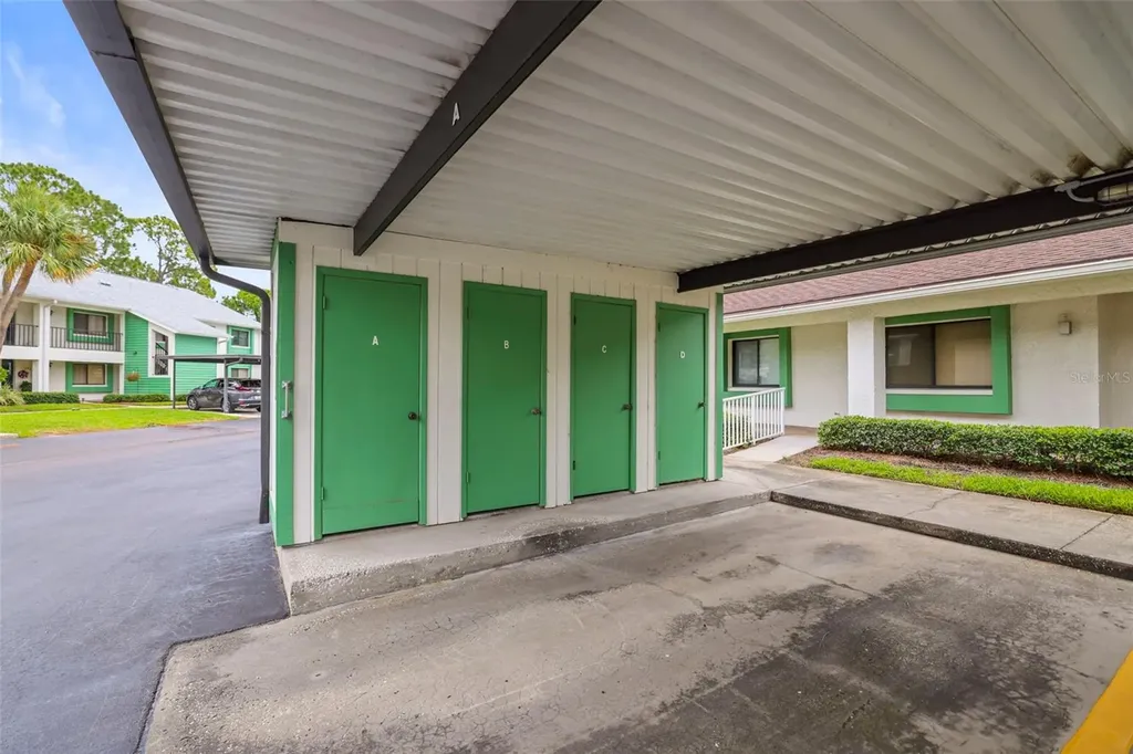 2556 Royal Pines Circle Clearwater FL 33763