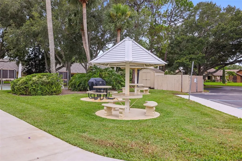 2556 Royal Pines Circle Clearwater FL 33763