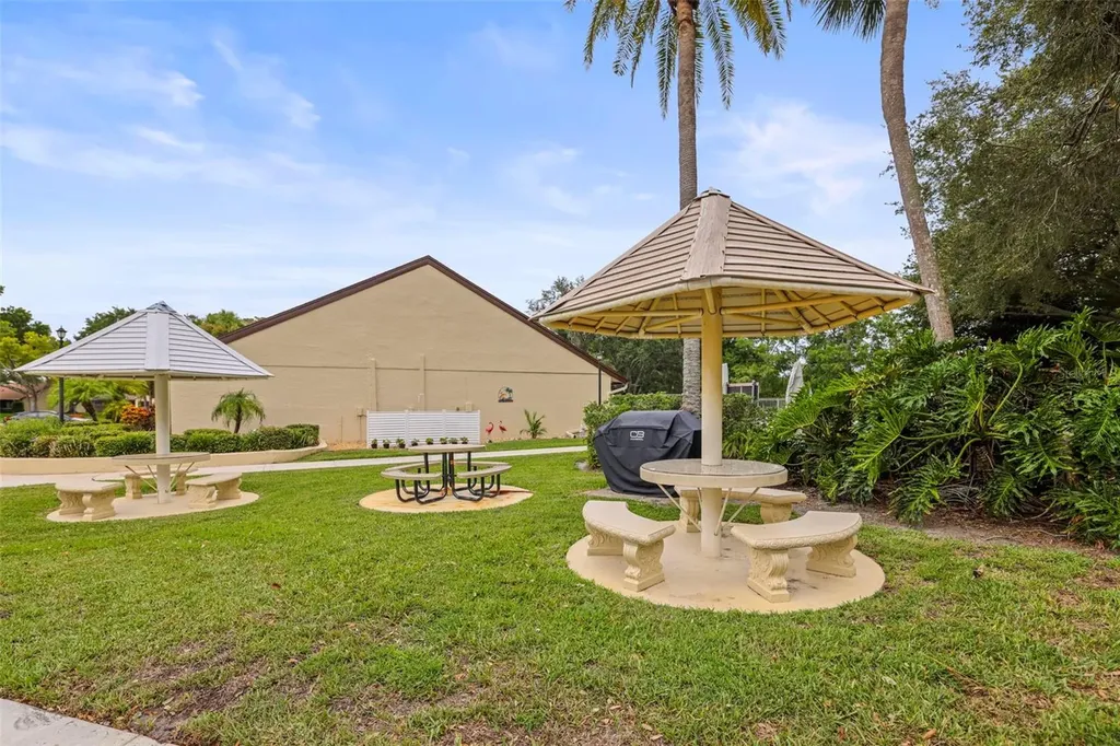 2556 Royal Pines Circle Clearwater FL 33763