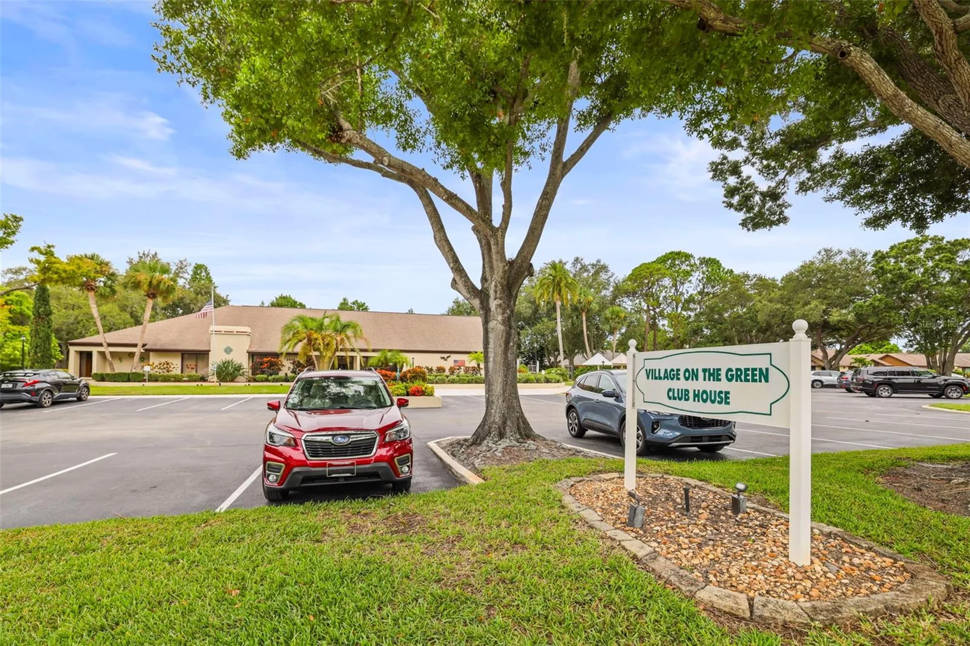 2556 Royal Pines Circle Clearwater FL 33763