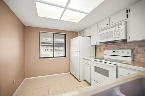 2556 Royal Pines Circle Clearwater FL 33763