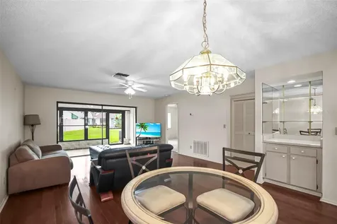 2556 Royal Pines Circle Clearwater FL 33763