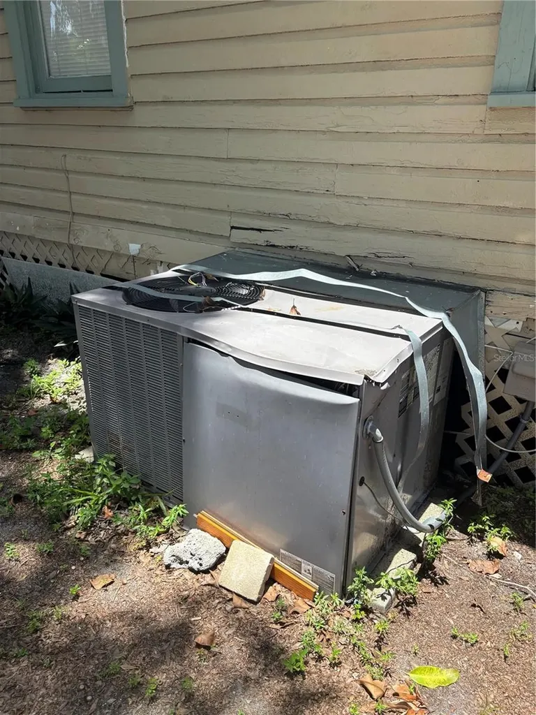 1906 Hanson Street Fort Myers FL 33901