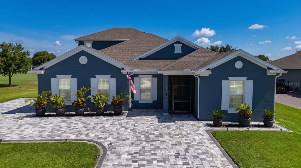17649 Live Oak Drive Tavares FL 32778