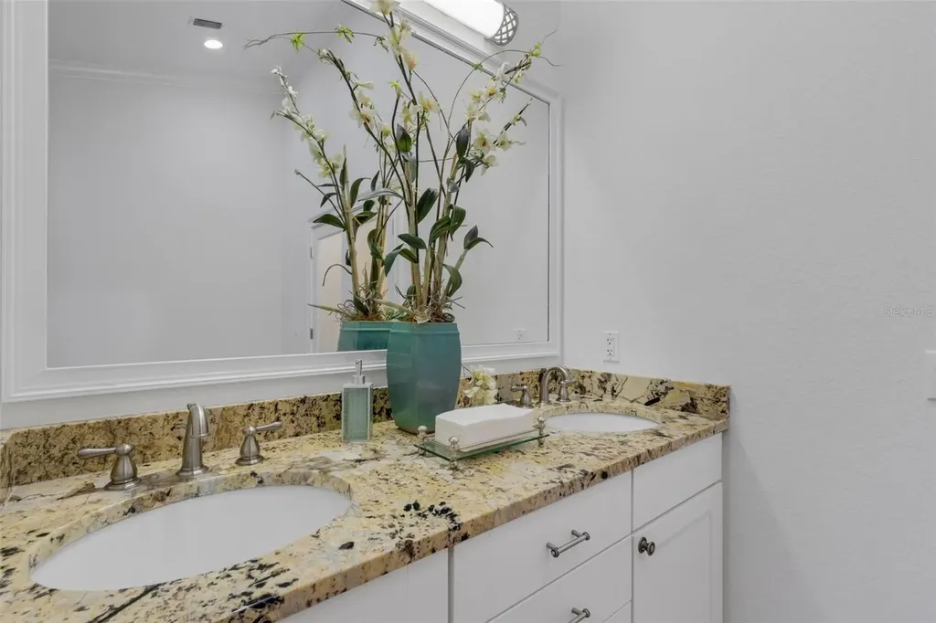 1154 Waterfall Lane Lakeland FL 33803
