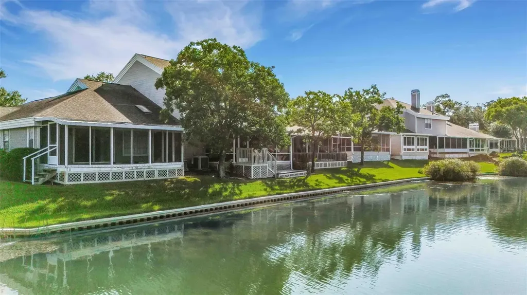1154 Waterfall Lane Lakeland FL 33803