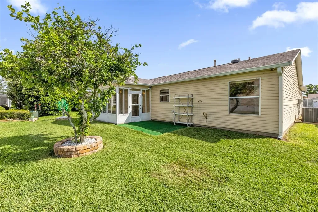 17648 SE 93rd Butler Court The Villages FL 32162