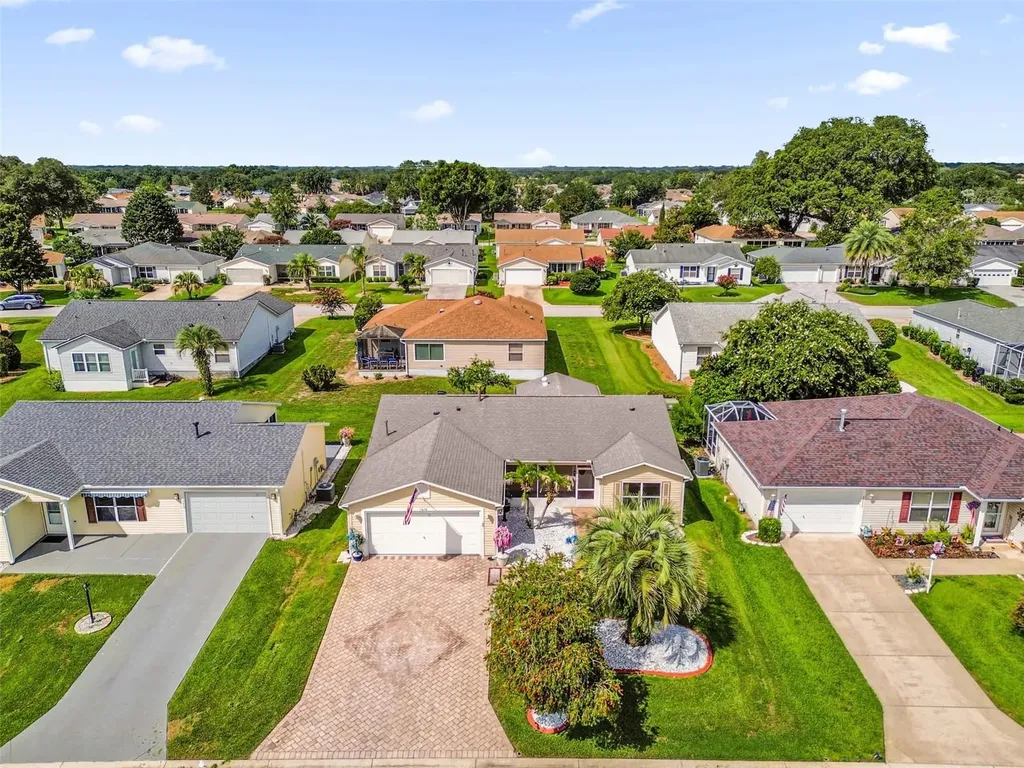 17648 SE 93rd Butler Court The Villages FL 32162