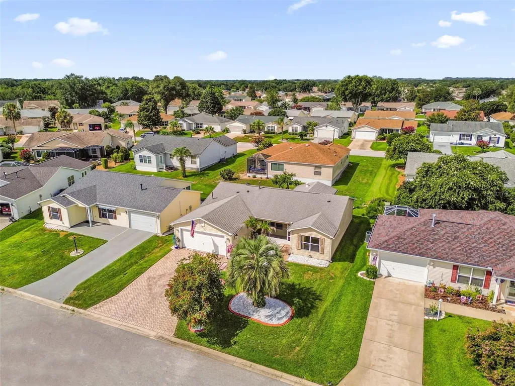 17648 SE 93rd Butler Court The Villages FL 32162