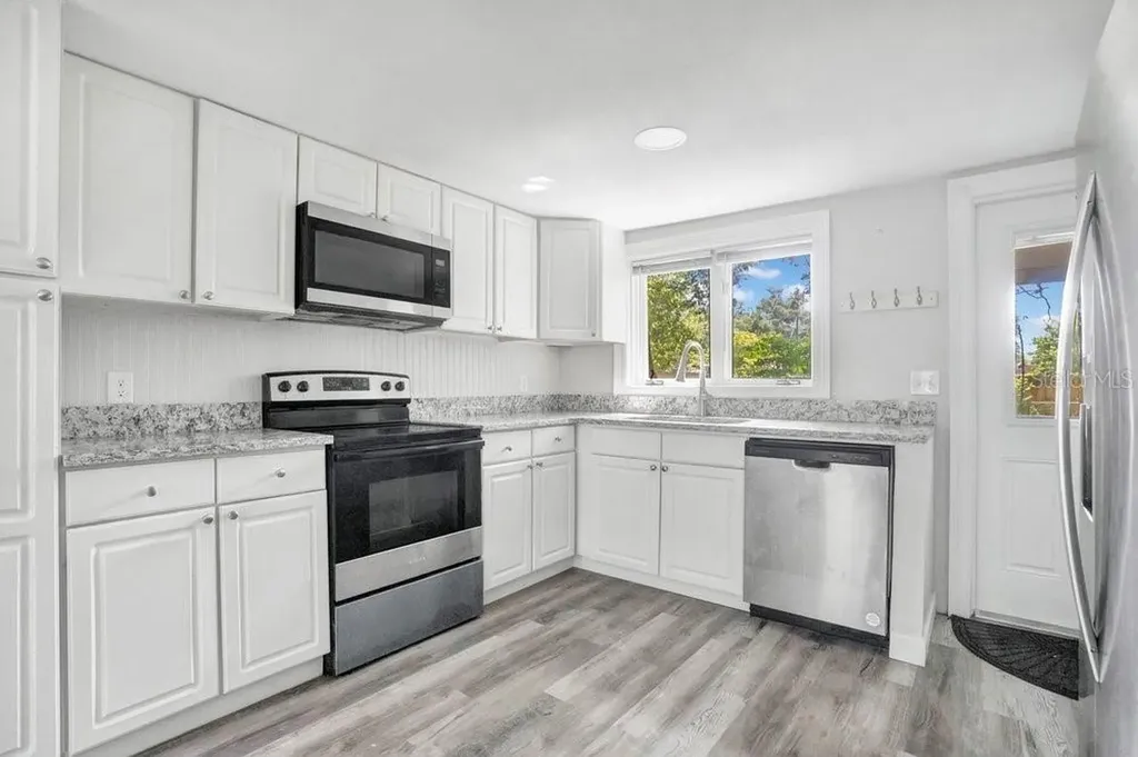 2012 E Harding Street Orlando FL 32806