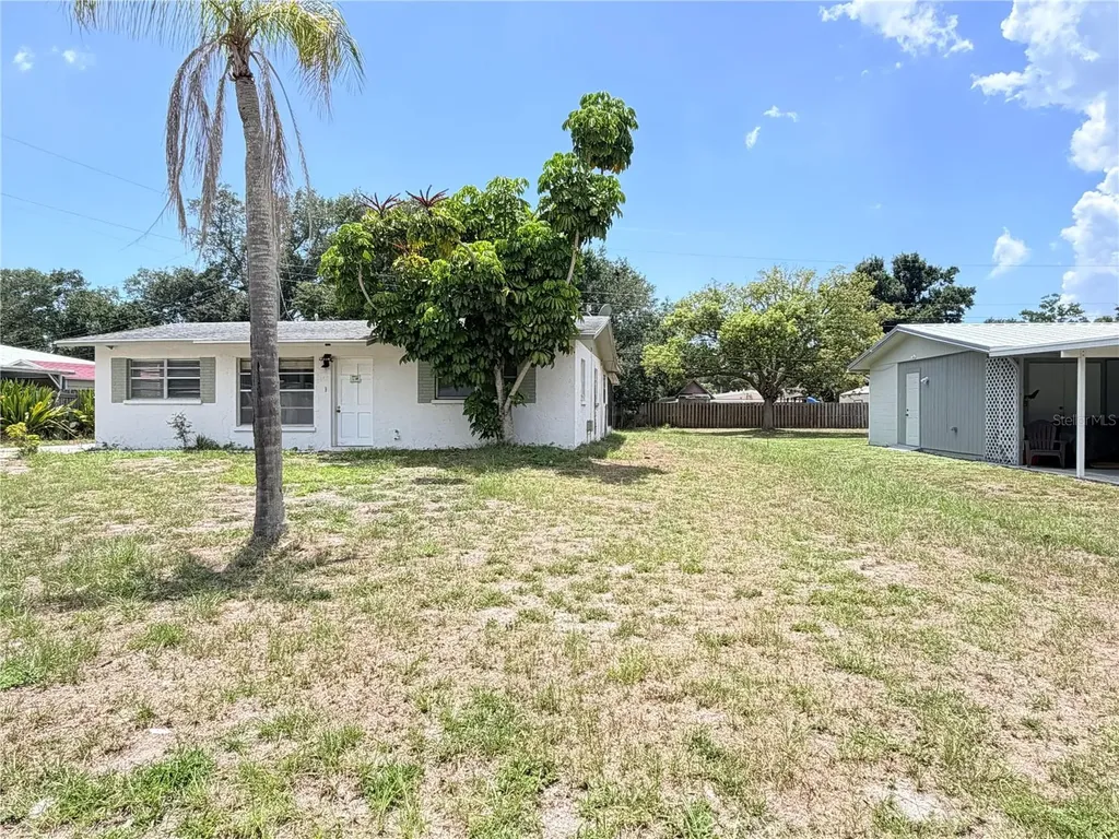 3842 Hawkeye Circle Sarasota FL 34232