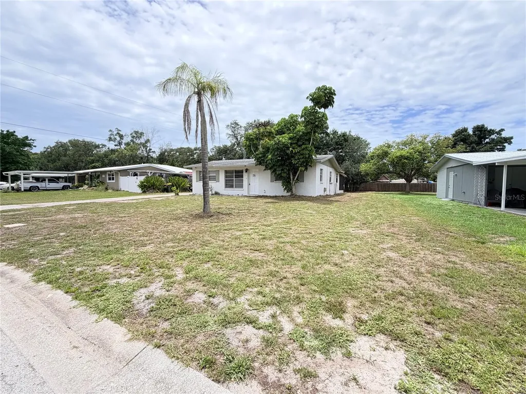 3842 Hawkeye Circle Sarasota FL 34232