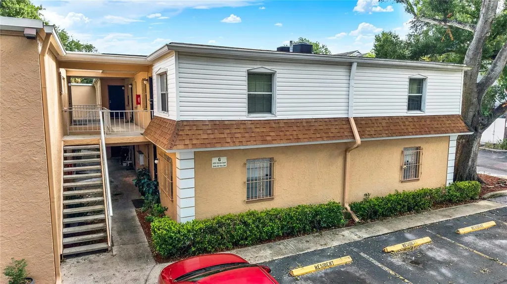 4701 Christa Court Tampa FL 33614