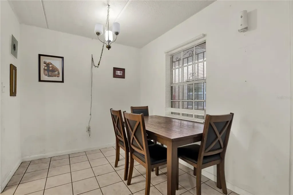 4701 Christa Court Tampa FL 33614
