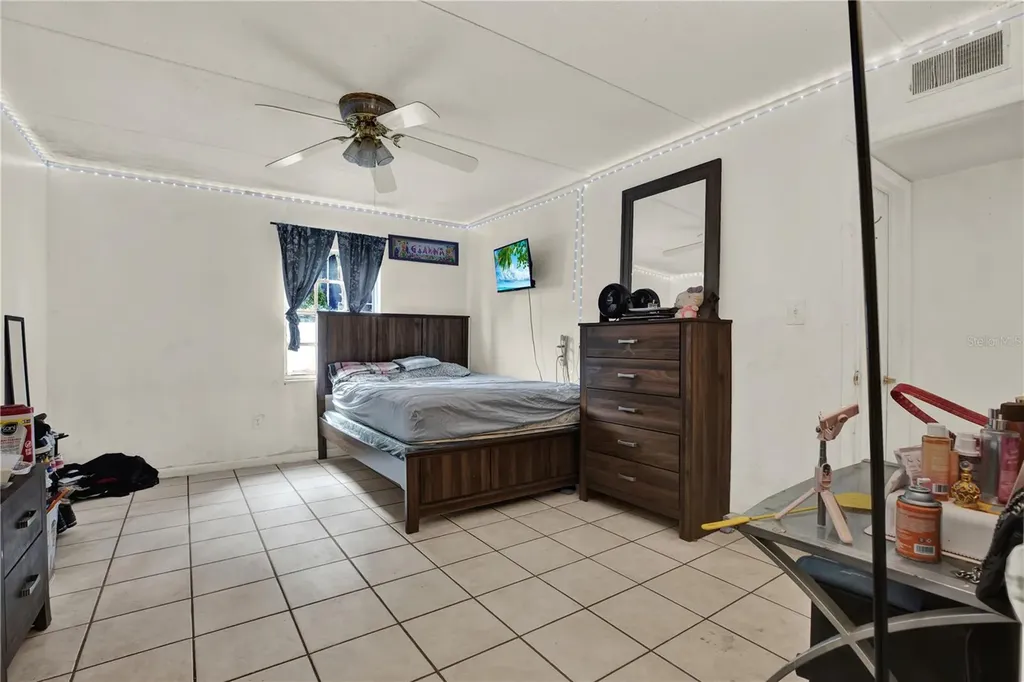 4701 Christa Court Tampa FL 33614