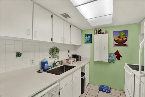 4701 Christa Court Tampa FL 33614