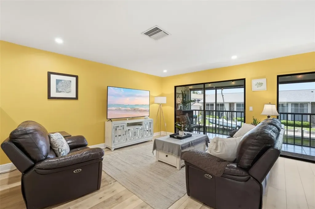 4928 Vincennes Street Cape Coral FL 33904