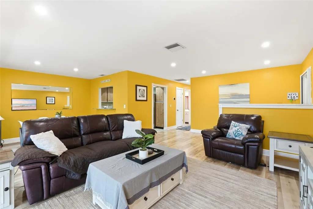 4928 Vincennes Street Cape Coral FL 33904