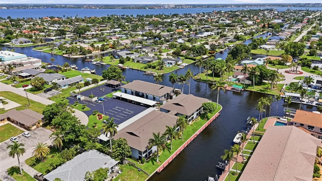 4928 Vincennes Street Cape Coral FL 33904