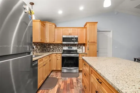 112 NE Bimini Street NE Lake Placid FL 33852
