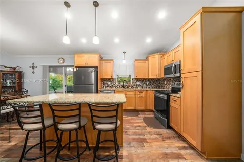 112 NE Bimini Street NE Lake Placid FL 33852