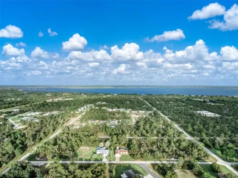 112 NE Bimini Street NE Lake Placid FL 33852