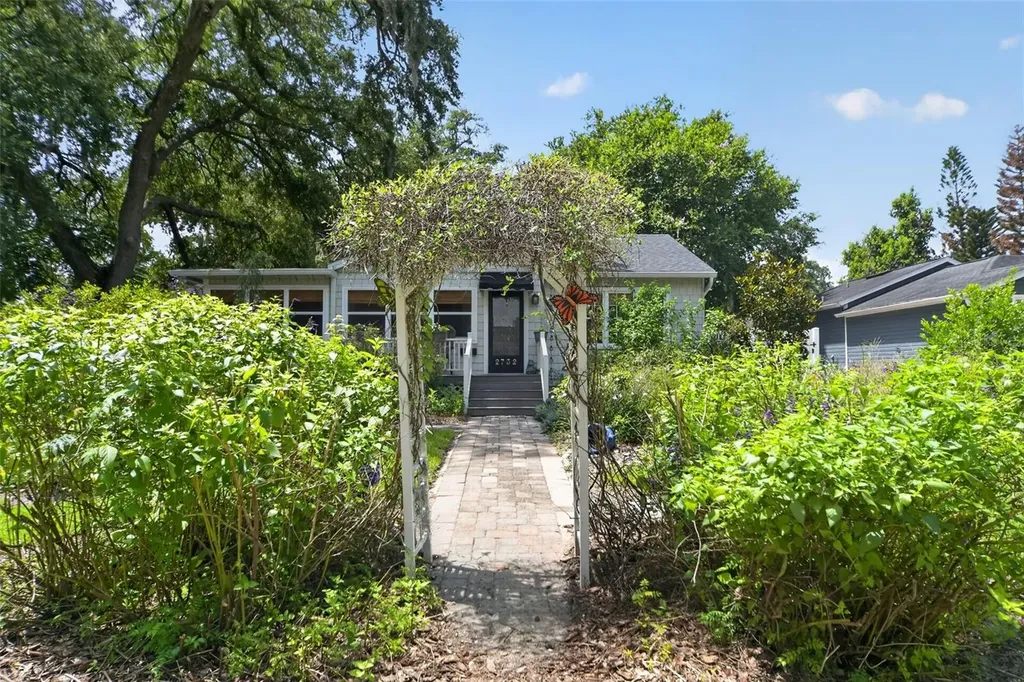 2732 Newark Way Orlando FL 32803