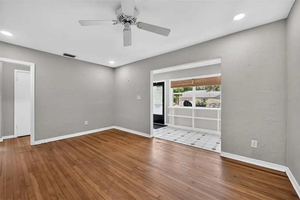 2732 Newark Way Orlando FL 32803