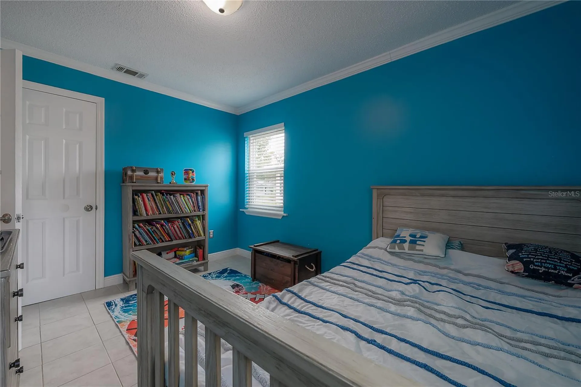 5937 13th Avenue N St Petersburg FL 33710