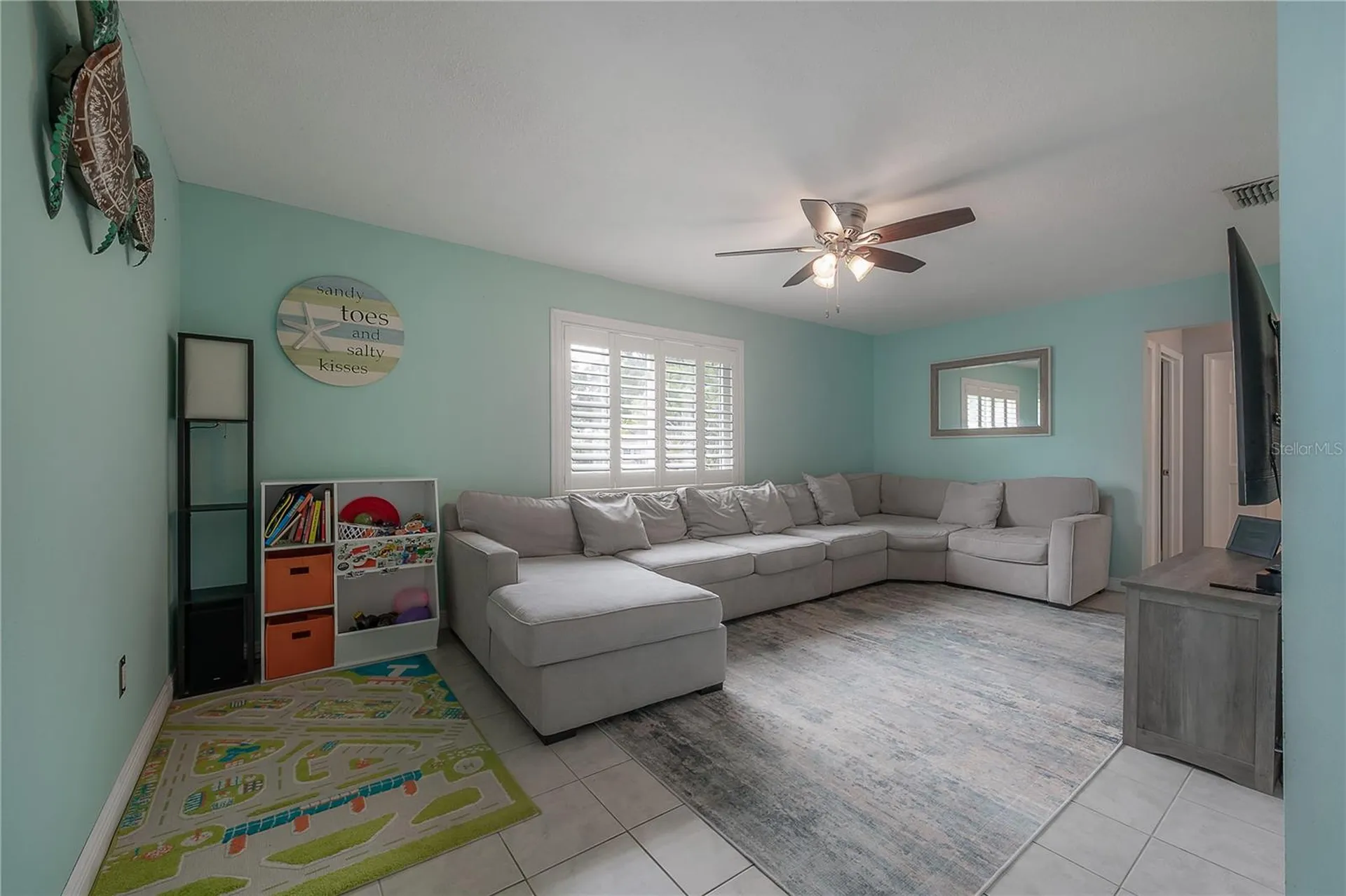5937 13th Avenue N St Petersburg FL 33710