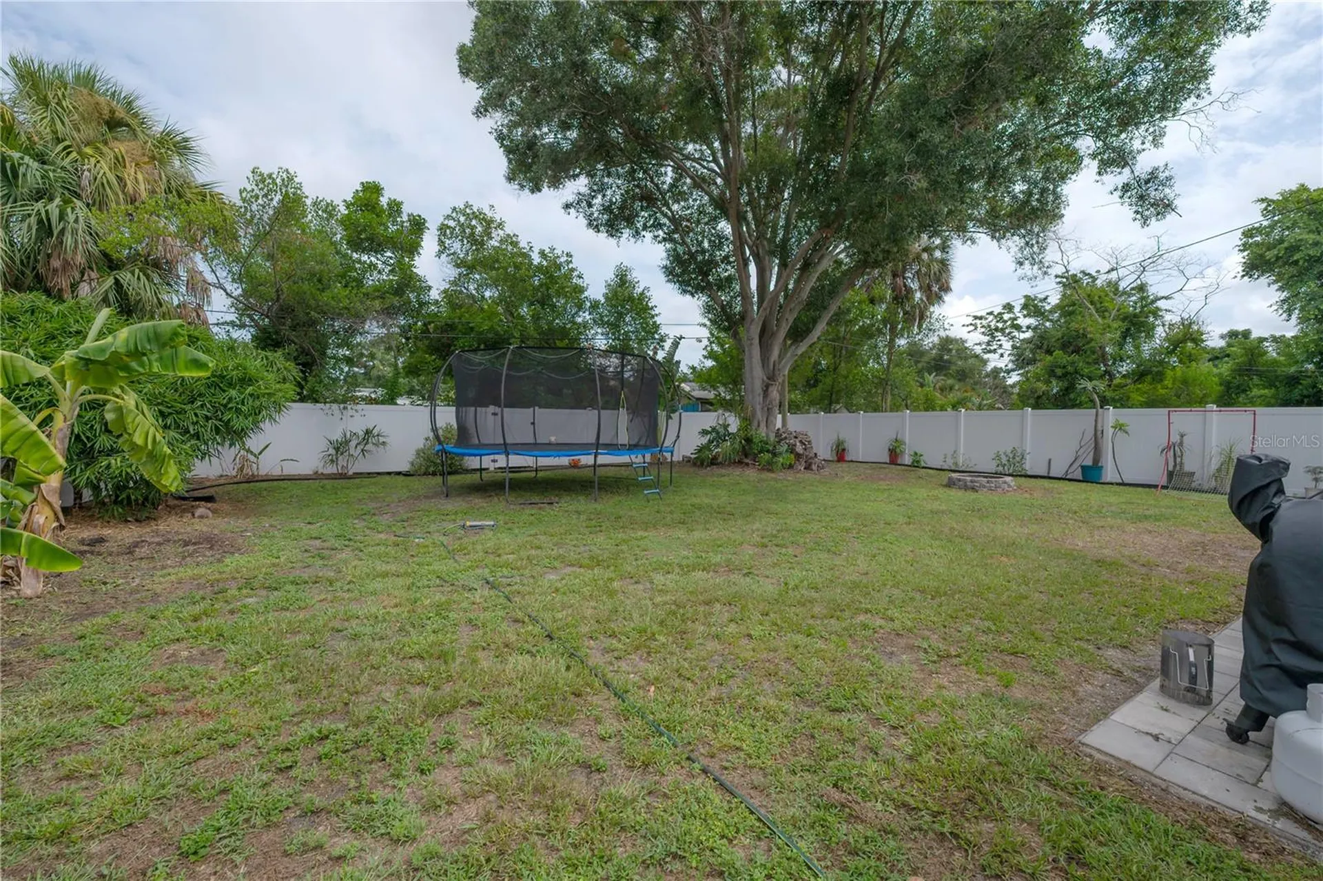 5937 13th Avenue N St Petersburg FL 33710