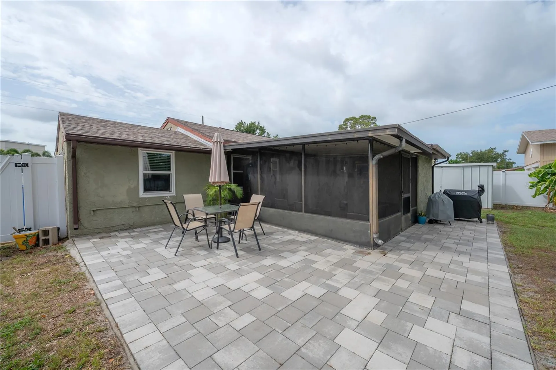 5937 13th Avenue N St Petersburg FL 33710