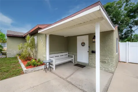 5937 13th Avenue N St Petersburg FL 33710