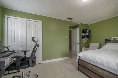 5937 13th Avenue N St Petersburg FL 33710