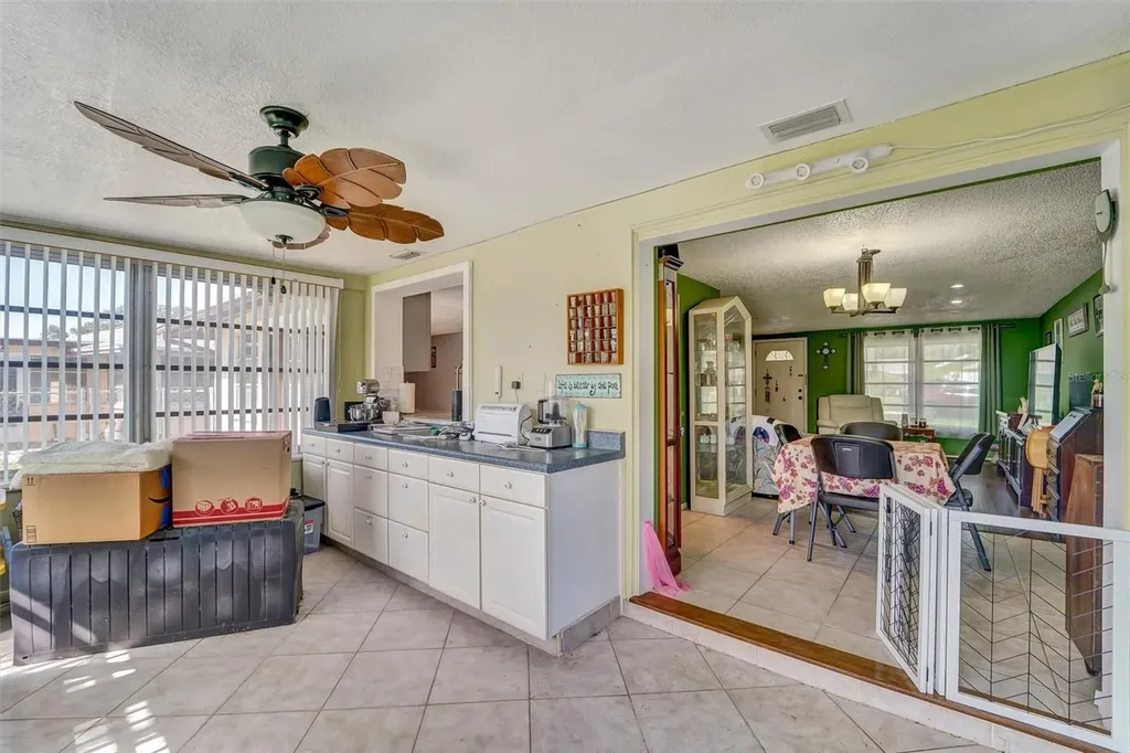10800 Los Santos Drive Port Richey FL 34668