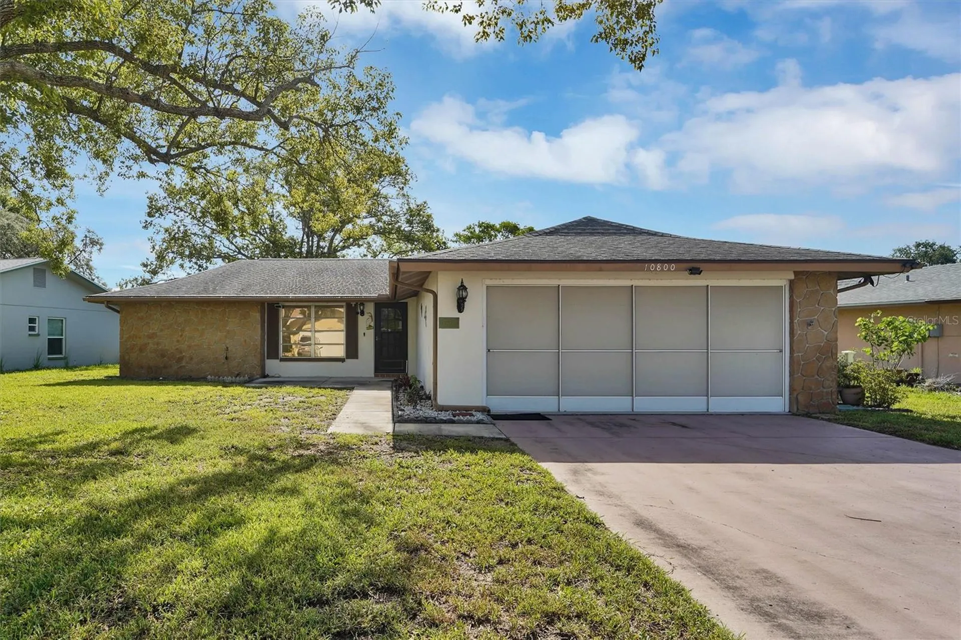 10800 Los Santos Drive Port Richey FL 34668