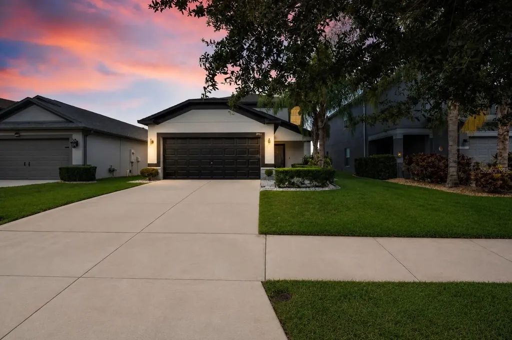 1921 Hawks View Drive Ruskin FL 33570