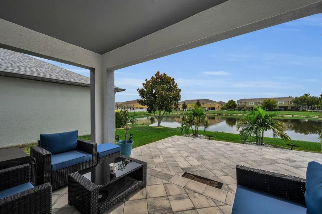 1921 Hawks View Drive Ruskin FL 33570