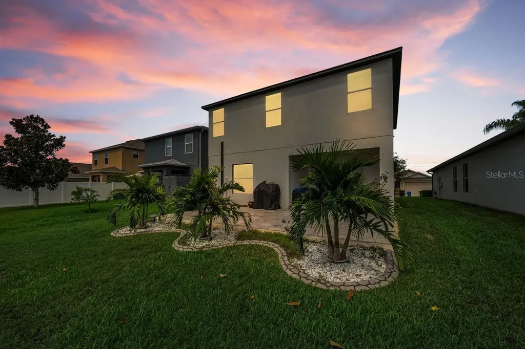 1921 Hawks View Drive Ruskin FL 33570