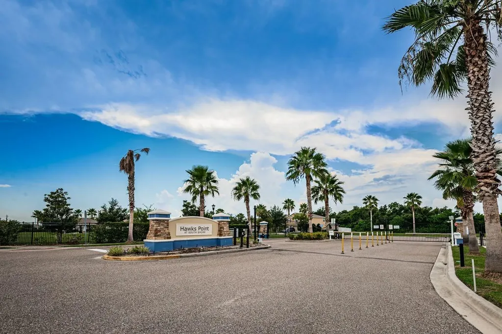 1921 Hawks View Drive Ruskin FL 33570