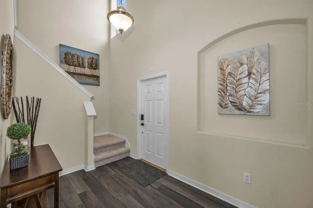 1921 Hawks View Drive Ruskin FL 33570