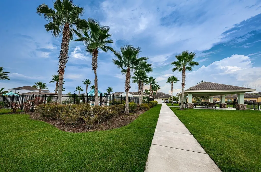 1921 Hawks View Drive Ruskin FL 33570