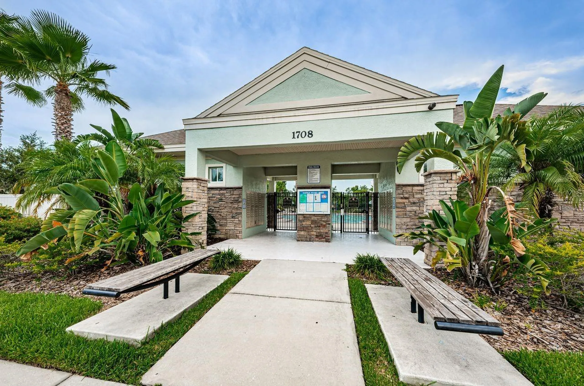 1921 Hawks View Drive Ruskin FL 33570