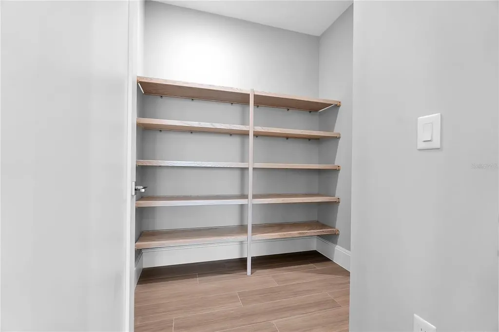 70 Avenida Veneccia Sarasota FL 34242